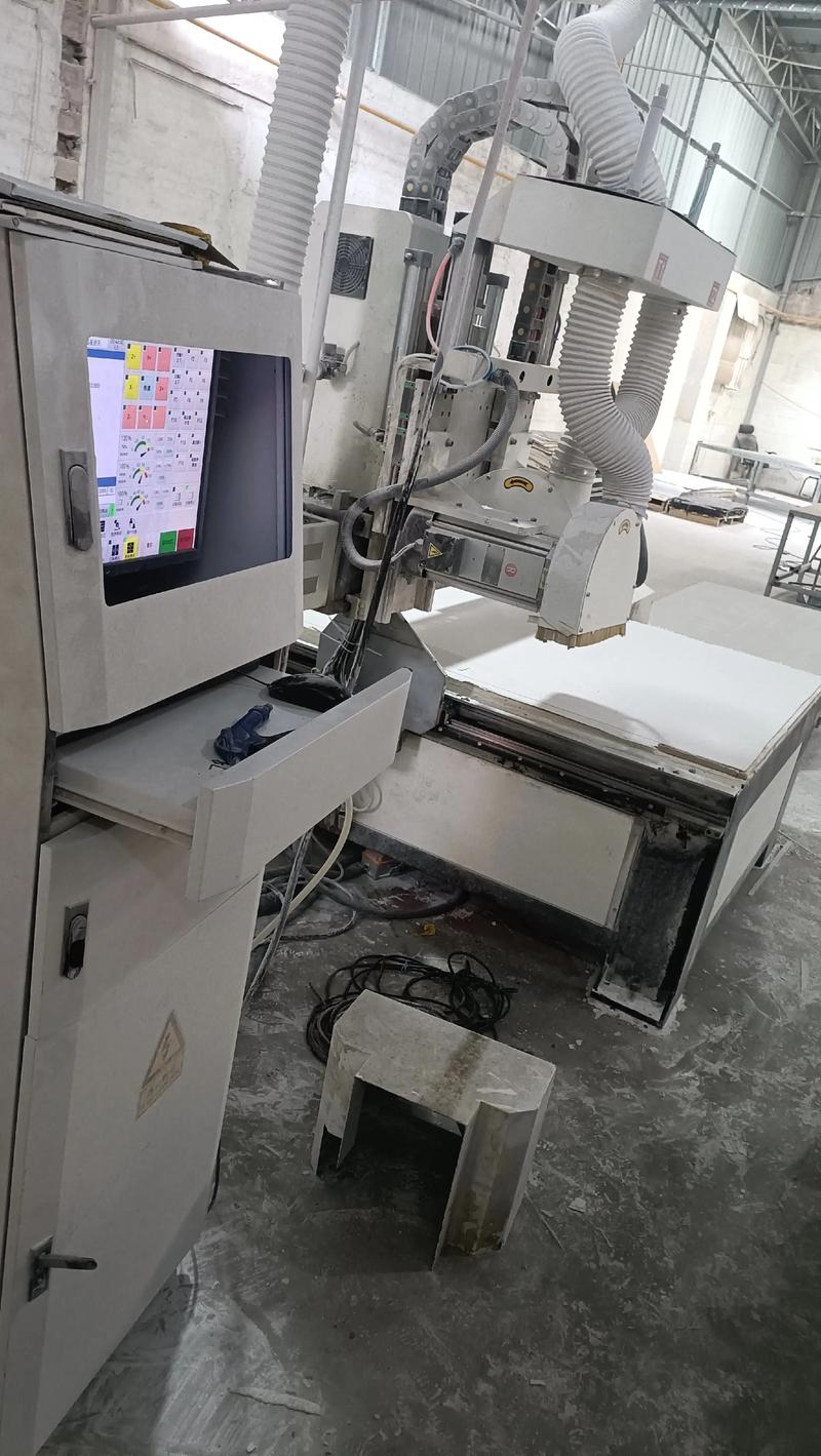 切割机、外圆磨与数控机床维修 从冲床自动化到电调作用的全面解析